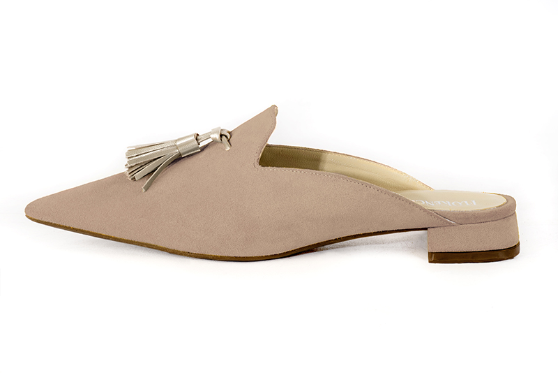 Biscuit beige and gold women's loafer mules. Pointed toe. Flat flare heels. Profile view - Florence KOOIJMAN